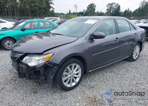 2014 Toyota Camry Xle z USA, uszkodzony, nr VIN 4T4BF1FK5ER434342